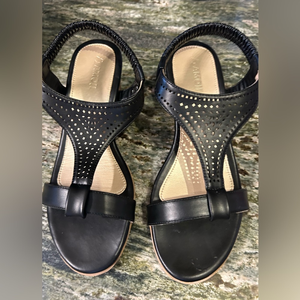 Black T-Strap Low Heel Sandals